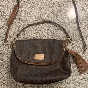 Michael Kors shoulder/crossbody logo bag in brown and acorn